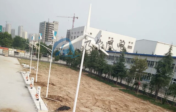 哪些因素影響風力發電機的回收期？